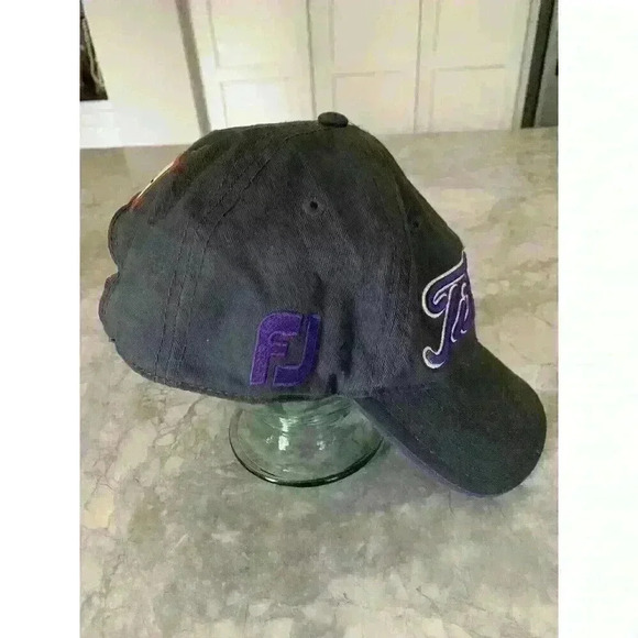 Titleist ProV1 FJ FootJoy Golf Pro Grey Hat Strapback Patch Adjustable Cap - Picture 4 of 6